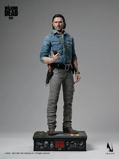 Pre-Order: The Walking Dead: S8 Rick Grimes 1/6 Collectible Figure