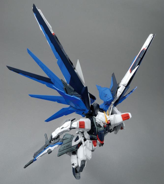 Mobile Suit Gundam SEED MG Freedom Gundam 2.0 1/100 Scale Model Kit (Reissue)