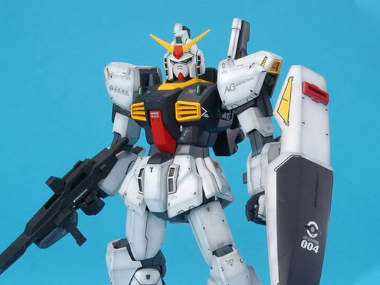 Mobile Suit Zeta Gundam MG RX-178 Gundam Mk-II (Ver 2.0) 1/100 Scale Model Kit