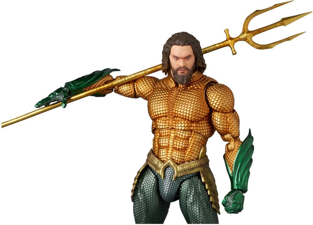 Aquaman and the Lost Kingdom MAFEX No.267 Aquaman (Green and Gold Suit Ver.) - Dented Corner Box