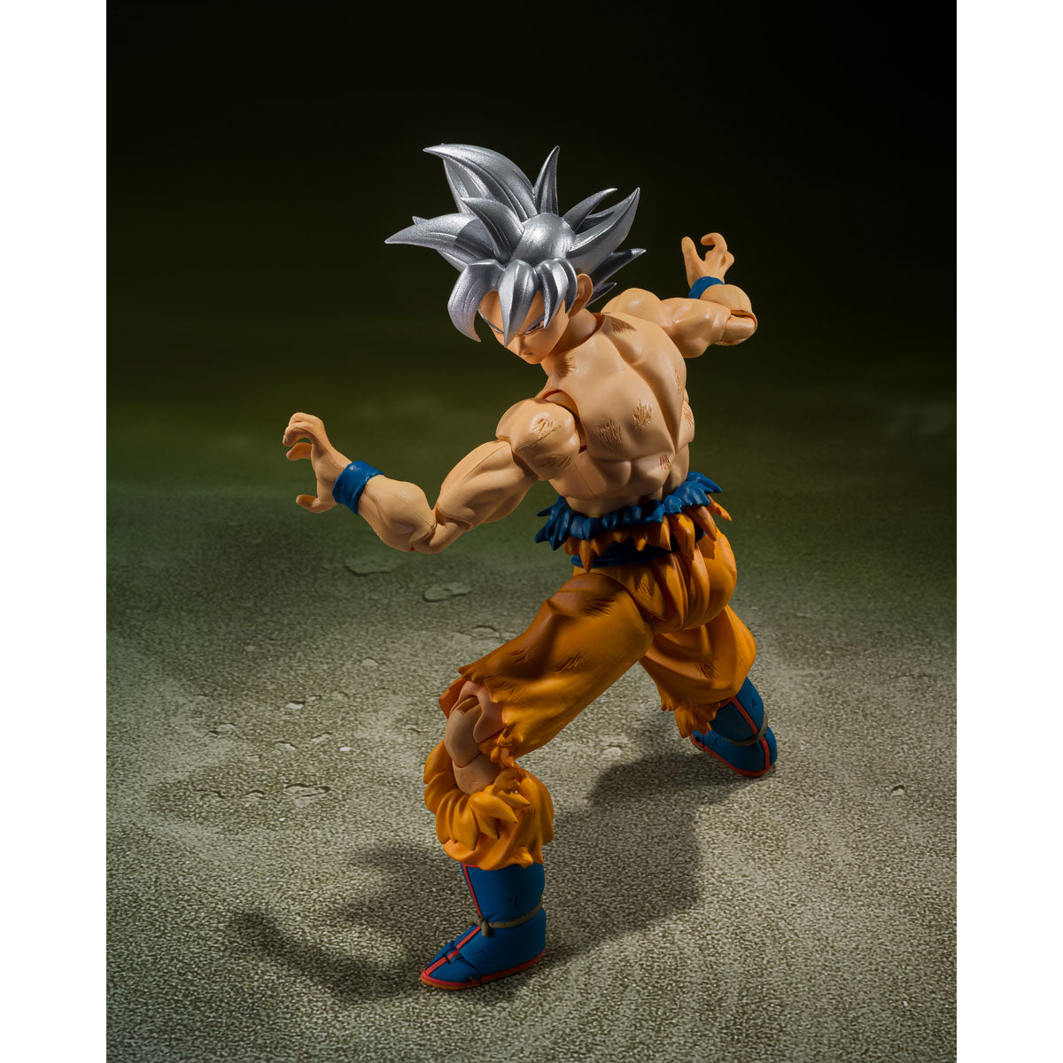 Dragon Ball Super S.H.Figuarts Goku Ultra Instinct - Toyotarou Edition w/ Figupedia Book