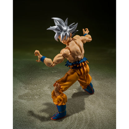Dragon Ball Super S.H.Figuarts Goku Ultra Instinct - Toyotarou Edition w/ Figupedia Book