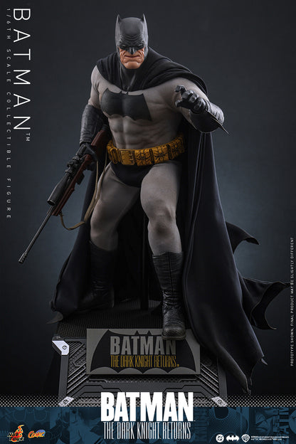Batman: The Dark Knight Returns CMS024 Batman 1/6th Scale Collectible Figure