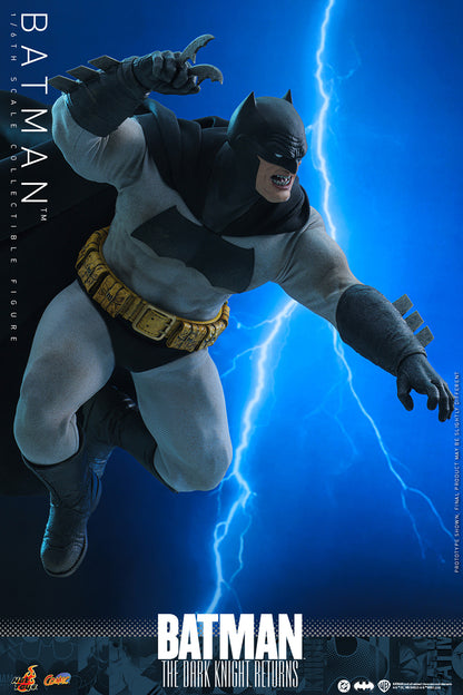 Batman: The Dark Knight Returns CMS024 Batman 1/6th Scale Collectible Figure