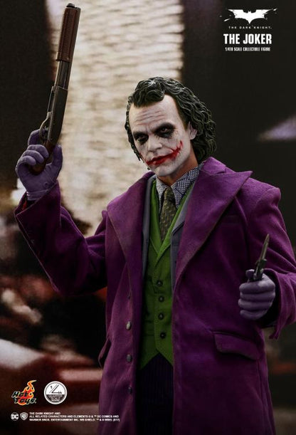 The Dark Knight QS010 The Joker 1/4th Scale Collectible Figure