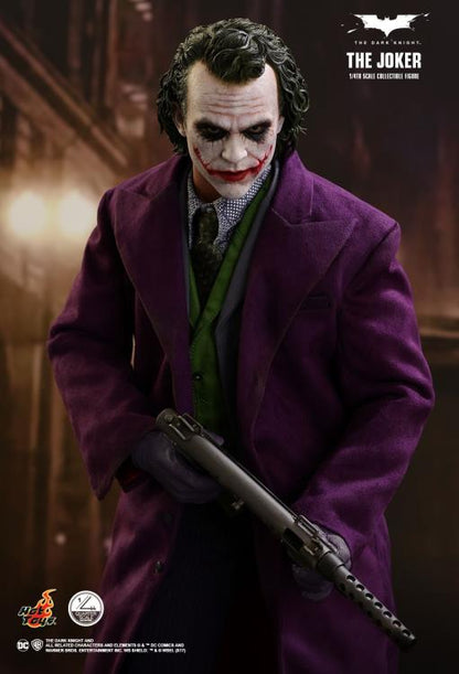 The Dark Knight QS010 The Joker 1/4th Scale Collectible Figure