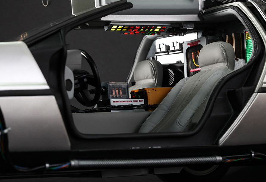 Back to the Future MMS260 DeLorean Time Machine 1/6th Scale Collectible Vehicle
