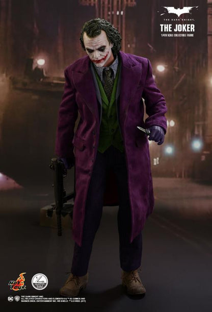The Dark Knight QS010 The Joker 1/4th Scale Collectible Figure