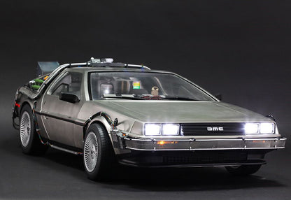 Back to the Future MMS260 DeLorean Time Machine 1/6th Scale Collectible Vehicle